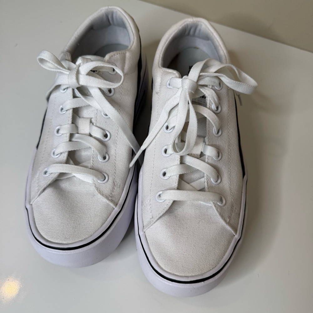 PUMA(WMNS) Kaia Platform 'White Black' size 8